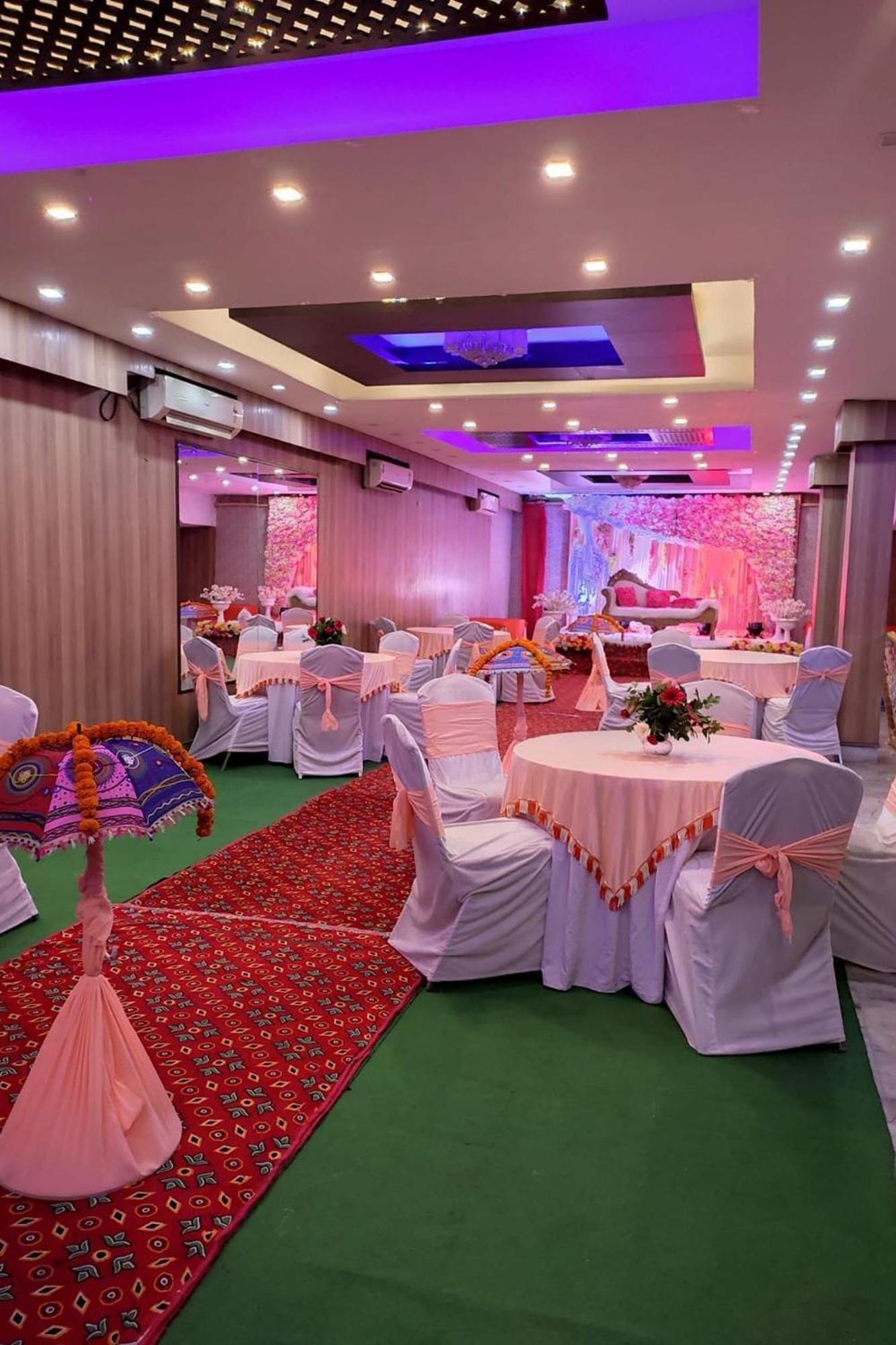 Hotel Shree Kanta Gurgaon Esterno foto