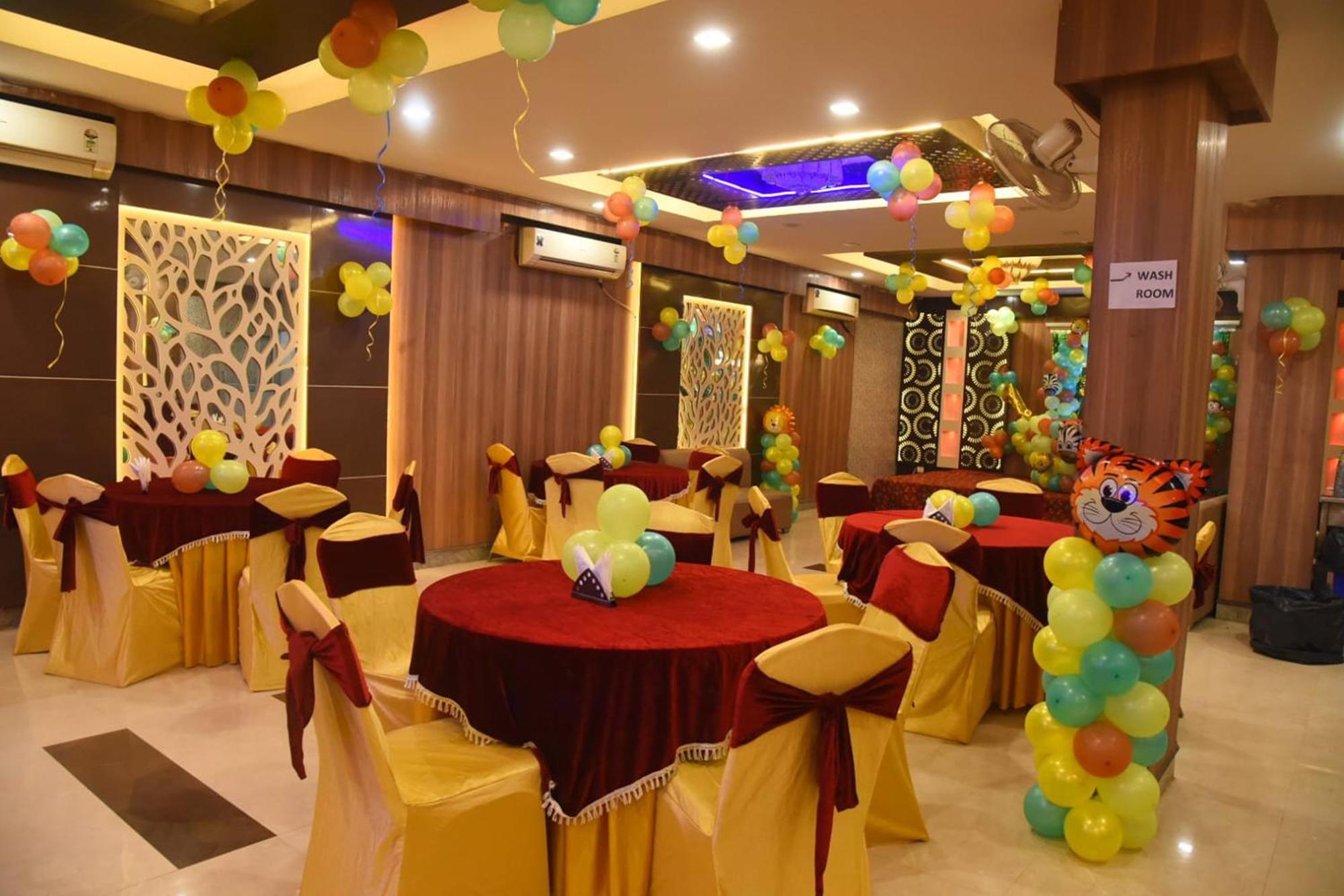 Hotel Shree Kanta Gurgaon Esterno foto